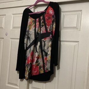 Avenue Floral Abstract Long Sleeve Top